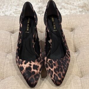 Anne Klein Brown Leopard Print Heels